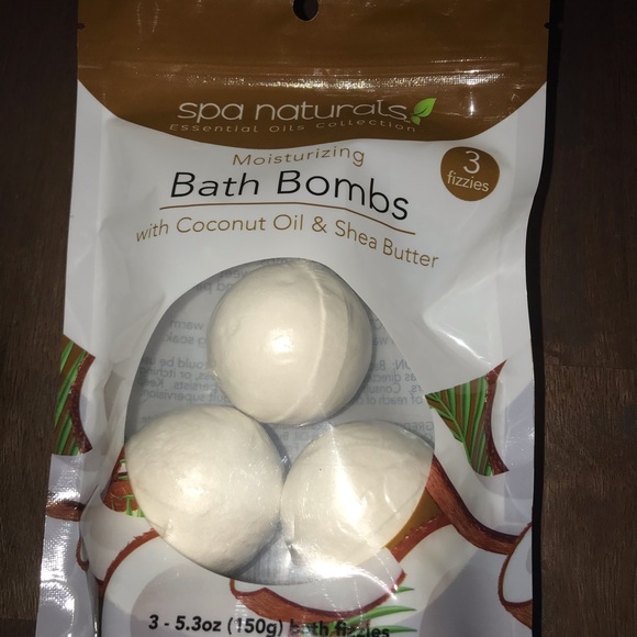 Moisturizing Bath Bombs - Picture 2 of 3